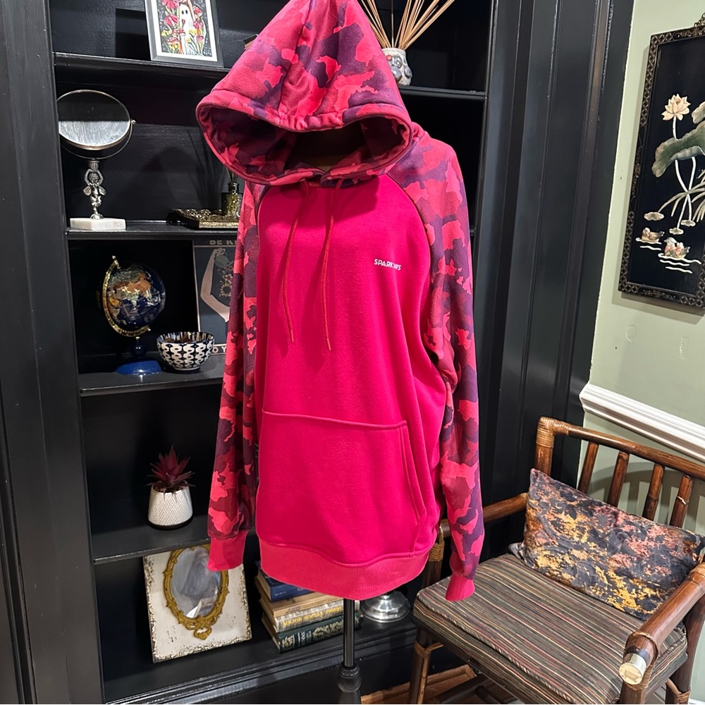 Spark Paws Veloursoft™ Fuchsia Camo Human Hoodie – Size 2XL – NWT